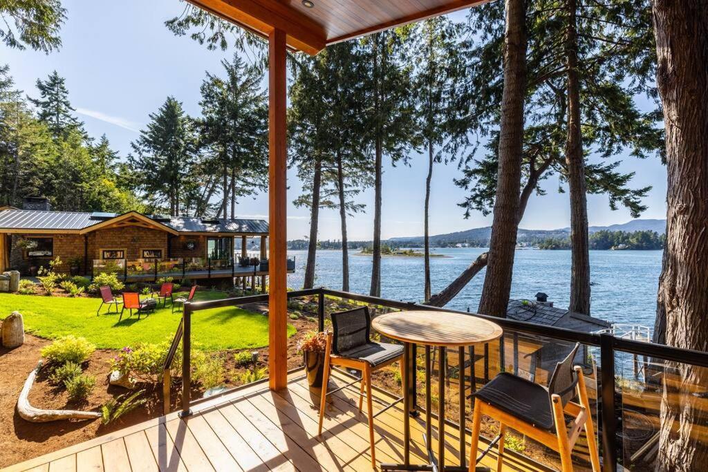 Vila Kingfisher Manor Sooke Exteriér fotografie