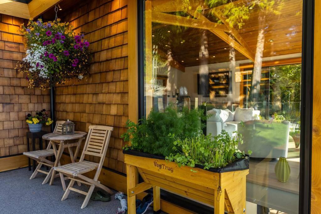 Vila Kingfisher Manor Sooke Exteriér fotografie