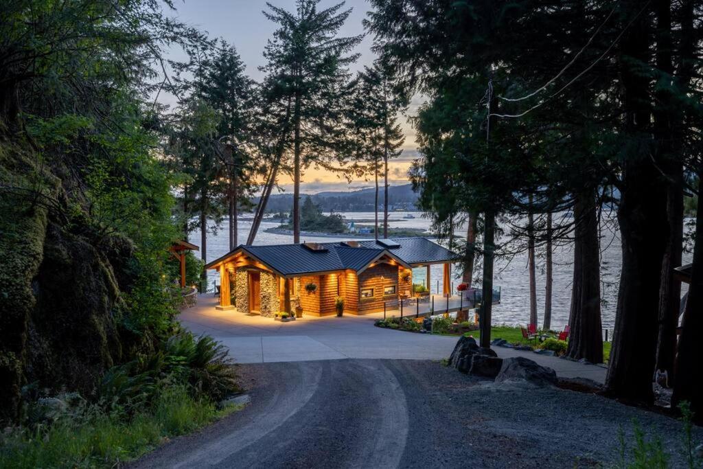 Vila Kingfisher Manor Sooke Exteriér fotografie