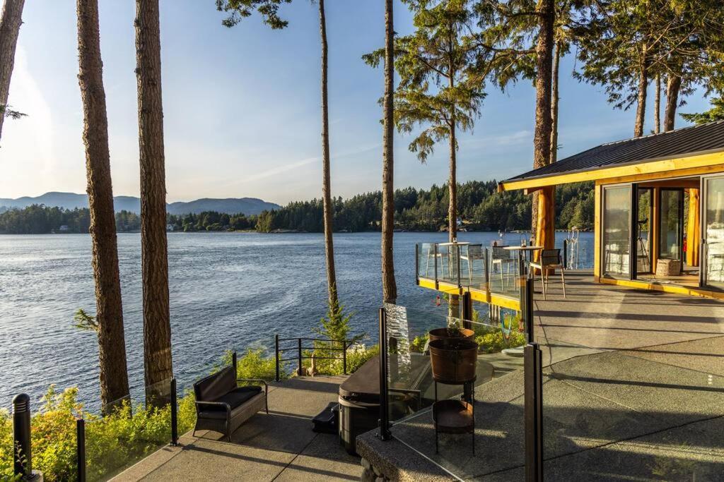 Vila Kingfisher Manor Sooke Exteriér fotografie