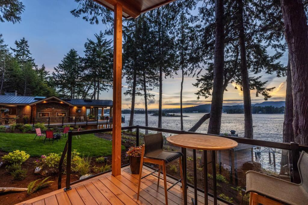 Vila Kingfisher Manor Sooke Exteriér fotografie